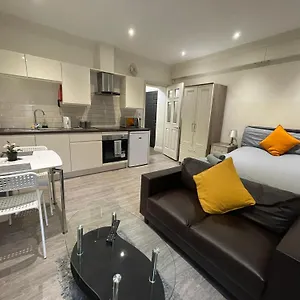 Spacesavers Apartamento
