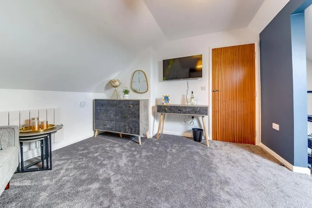Bijou Booth House Loft Apartment Sheffield